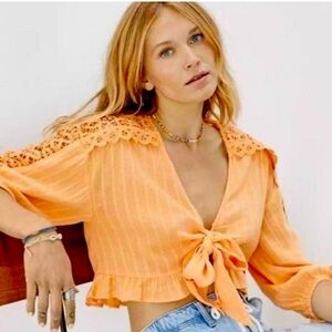 American Eagle bohemian tie front top with lace inserts size xsmall Nwot